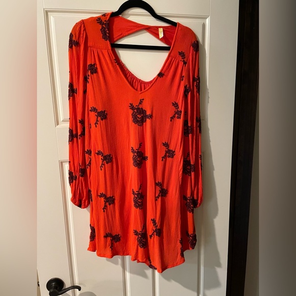 Free People Dresses & Skirts - XS Free People Austin Embroidered Mini Dress
Rust/Maroon Floral